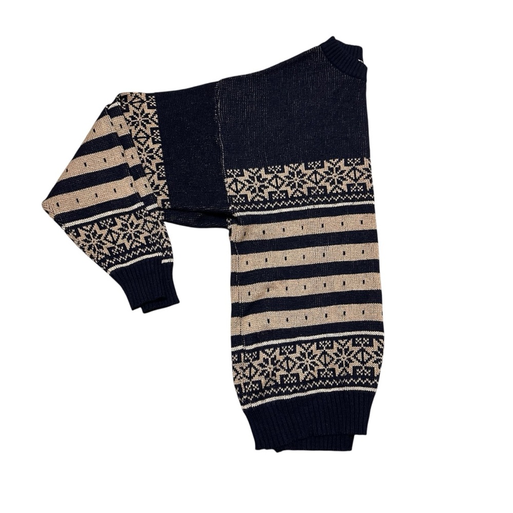 Men's Navy and Beige Patterned Sweater Oversized - Picture 6 of 6